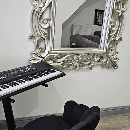 Luxury Four Bedroom House Bradford  Kültér fotó