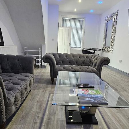 Luxury Four Bedroom House Bradford  Kültér fotó